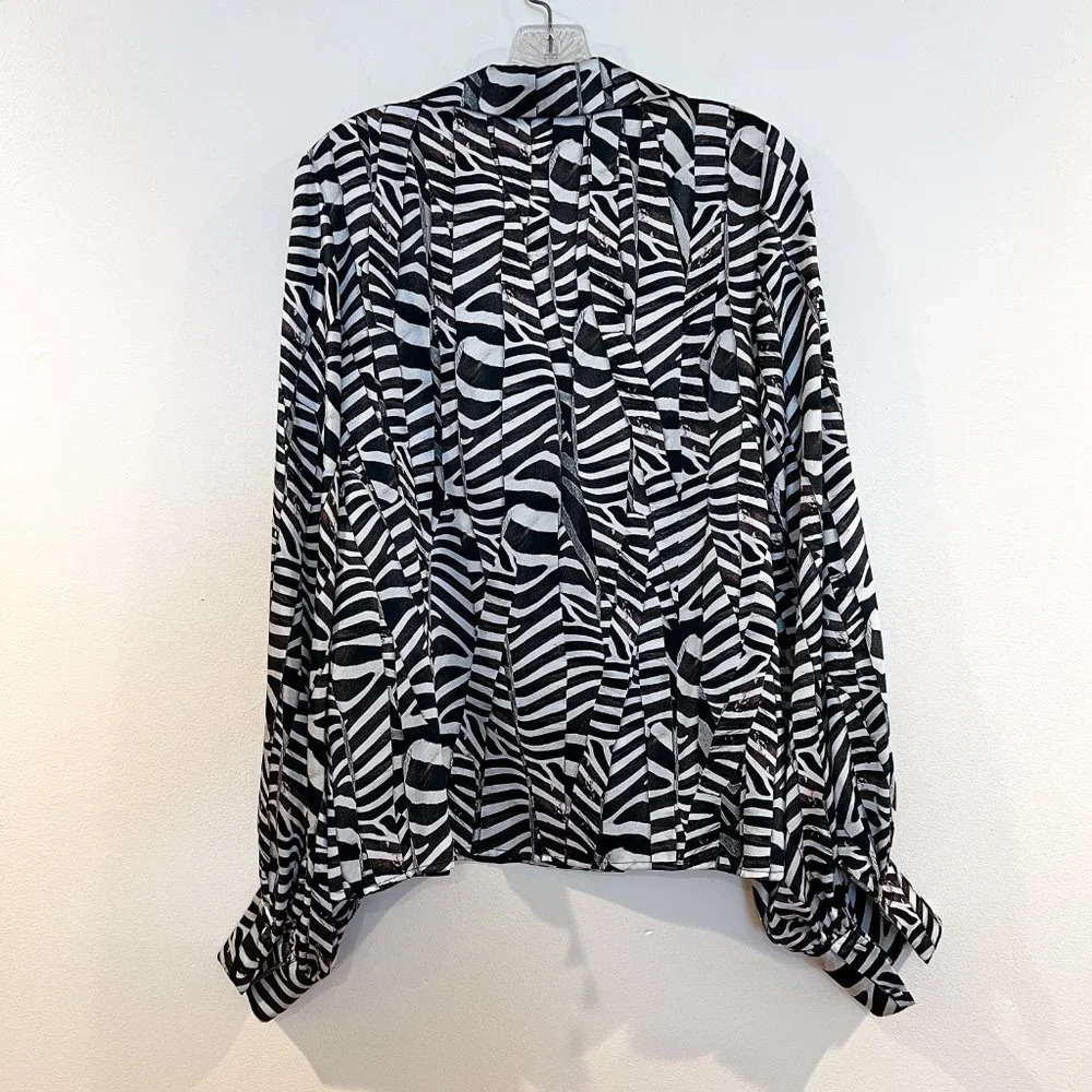 ALEXIS Satin Brown Animal Print Button Down Designer Collared Shirt Blouse XS - Picture 9 of 9
